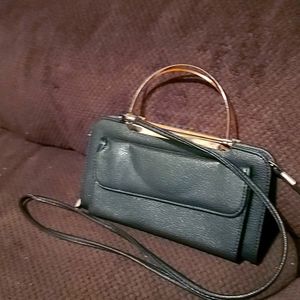 Crossbody wallet
